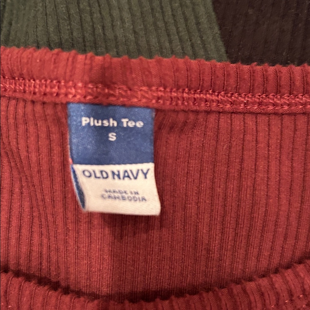 3 size small old navy long sleeve plush tee 2 are new with tags - Picture 3 of 11